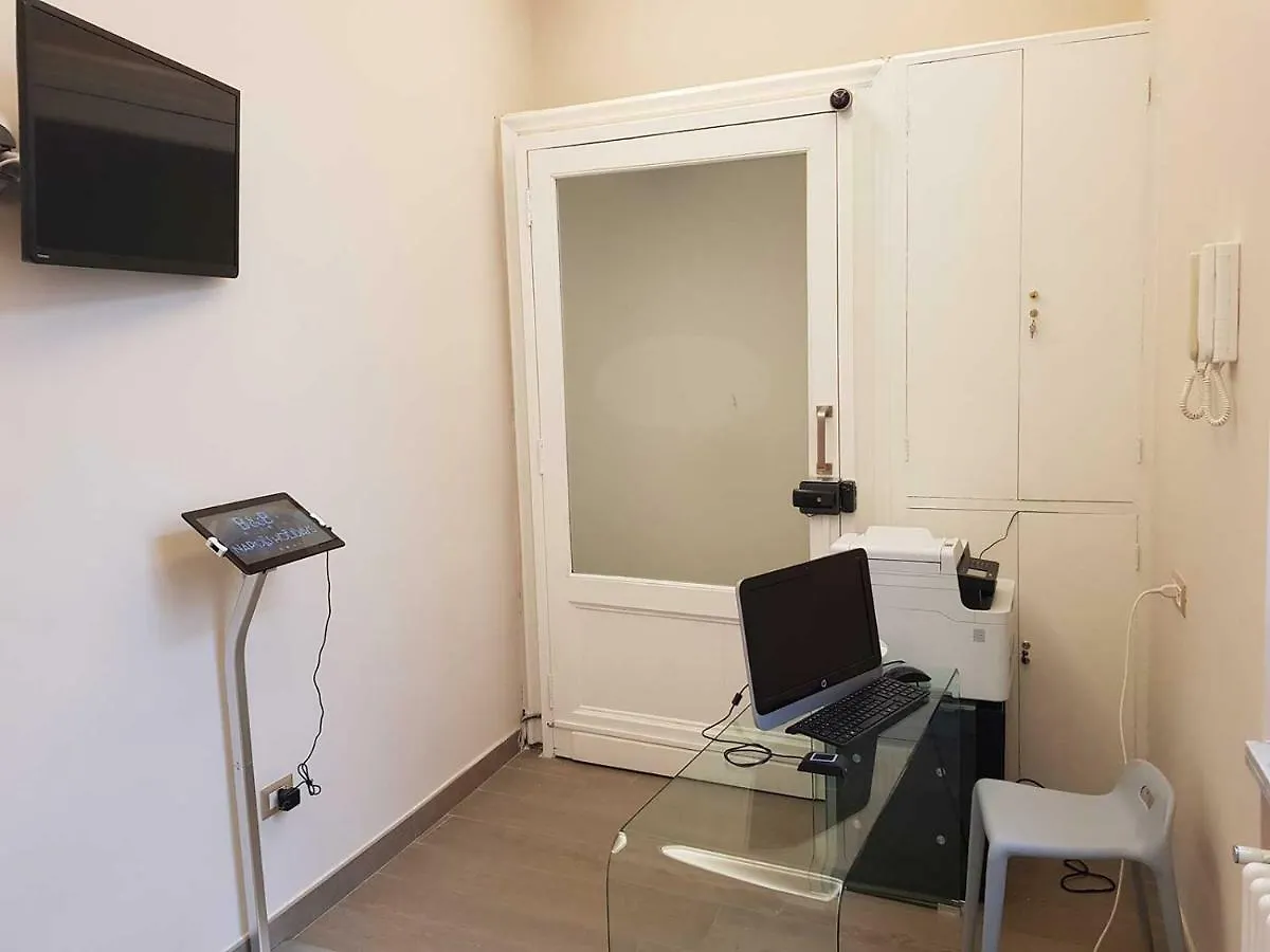 B&B Napoli Holidays 2*, Naples Italy