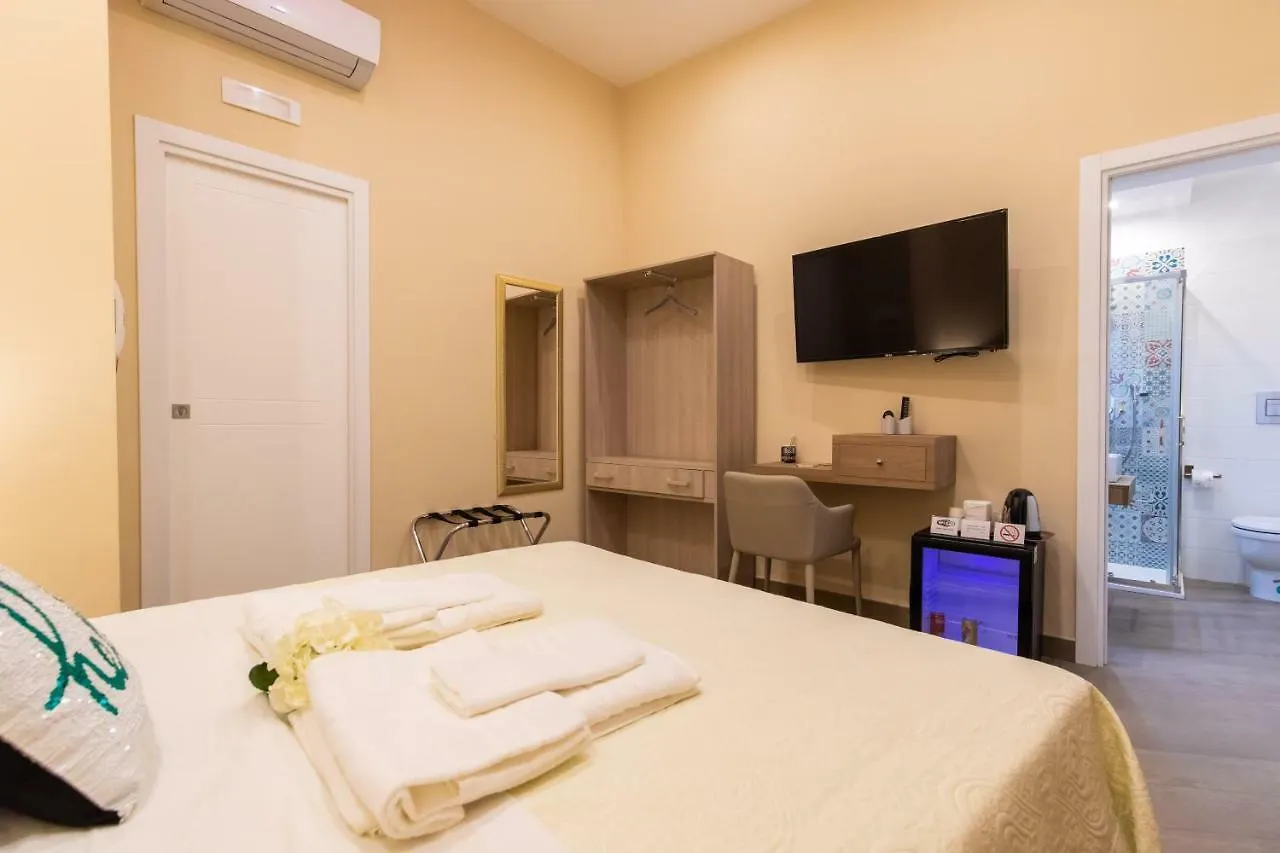 B&B Napoli Holidays Bed & Breakfast