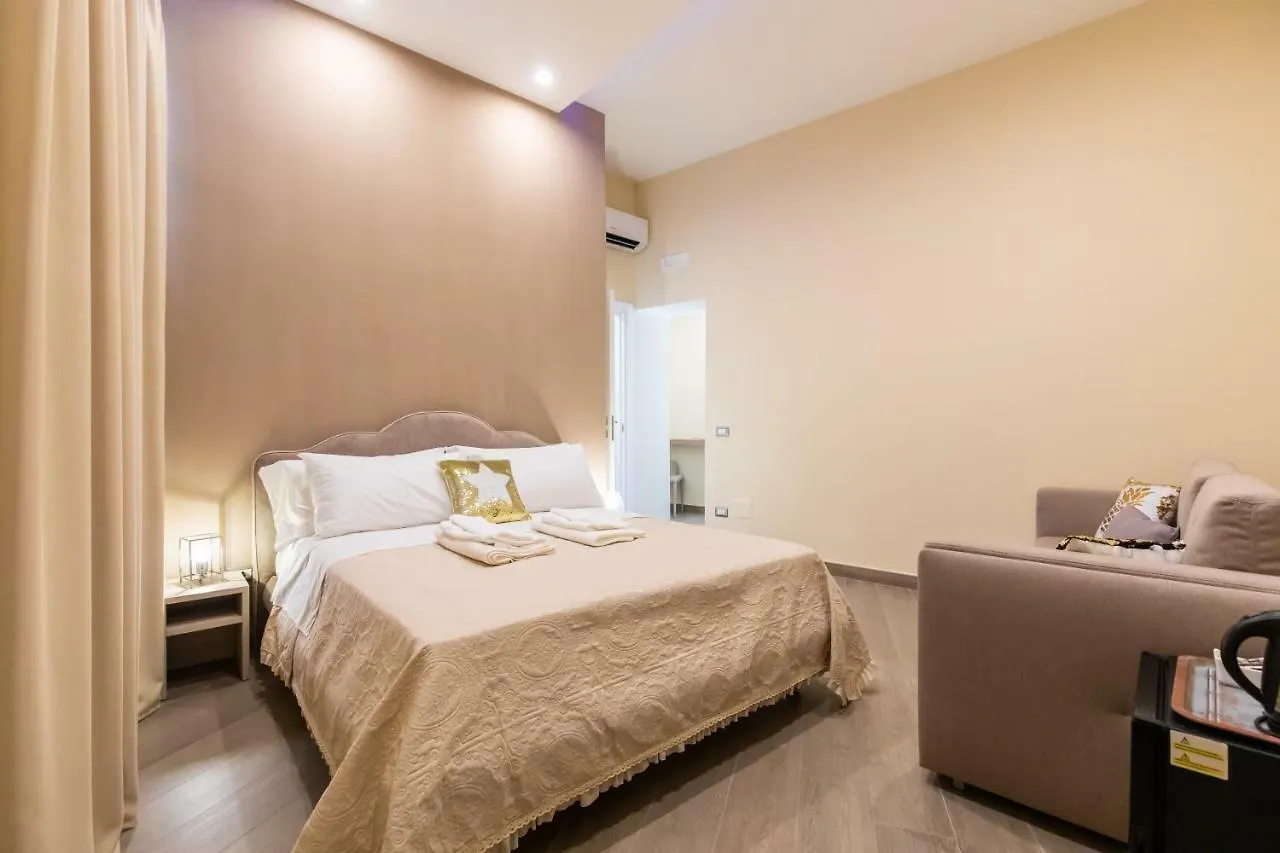 B&B Napoli Holidays 2*, Naples