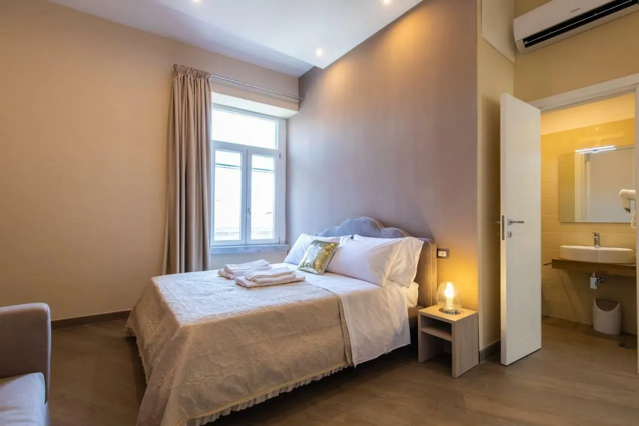 B&B Napoli Holidays Naples